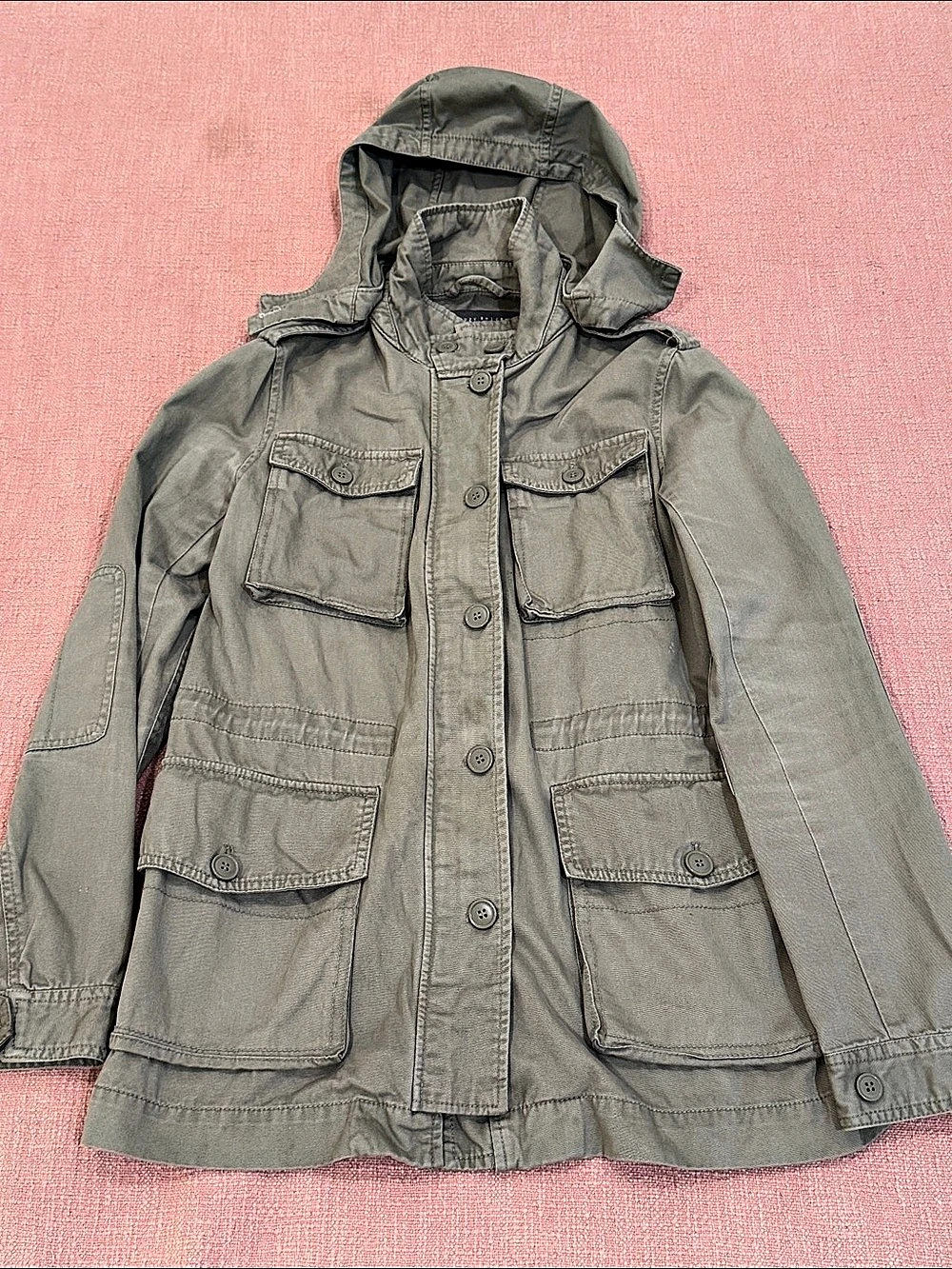 Medium Women's Hooded Utility Jacket in light Green / dark khaki